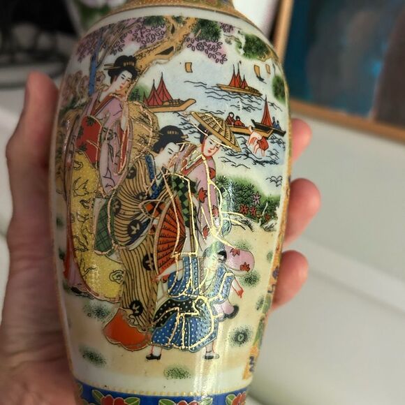 Vtg Hand Painted Satsuma Style Japanese Floral Geisha Porcelain Vase W Stamp 8” - Picture 6 of 16